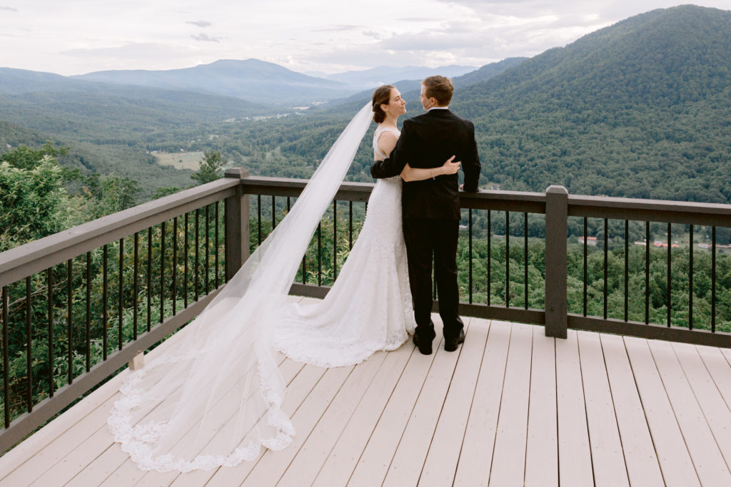 Elope in Asheville | Airbnb wedding venue