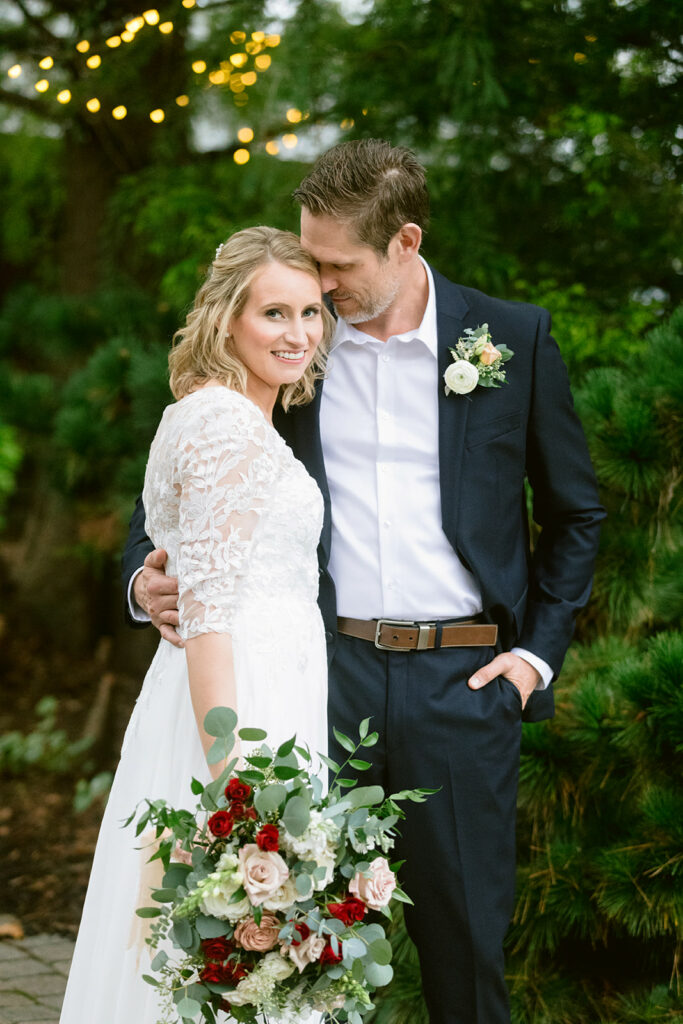 Winter Elopement bridal bouquet inspiration | Asheville All-inclusive elopement planning