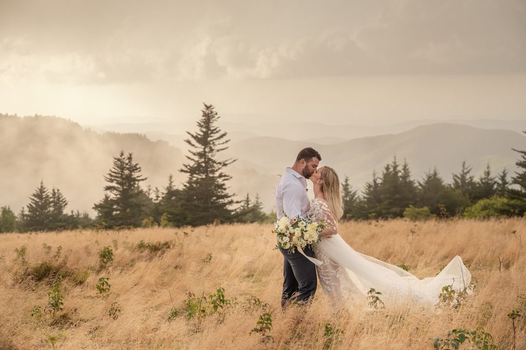 Building an elopement timeline, and how long it really takes.